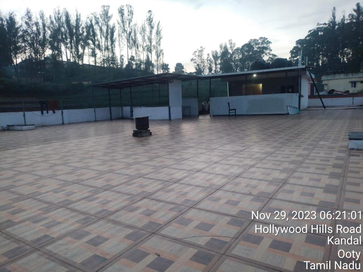 J J Homes Udagamandalam Exterior foto