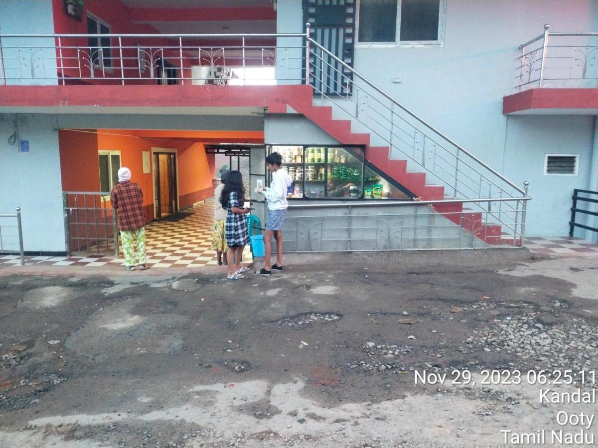 J J Homes Udagamandalam Exterior foto